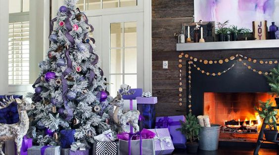 Purple Christmas tree decorations & Several perfect combinations of purple with other colors